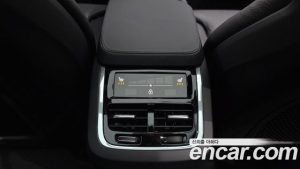 Volvo V90 B5 Plus AWD 2025 года из Южной Кореи