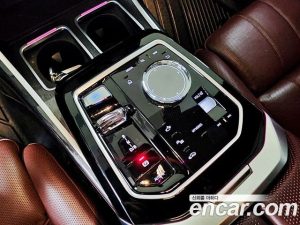 BMW i7 xDrive 60 M Sport 2023 года из Южной Кореи