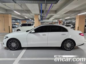 Mercedes-Benz C-Class C300 4MATIC Avantgarde 2024 года из Южной Кореи