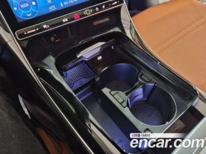 Mercedes-Benz C-Class C300 4MATIC Avantgarde 2024 года из Южной Кореи