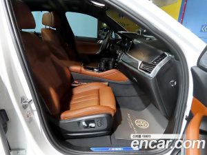 BMW X6 M50i 2023 года из Южной Кореи