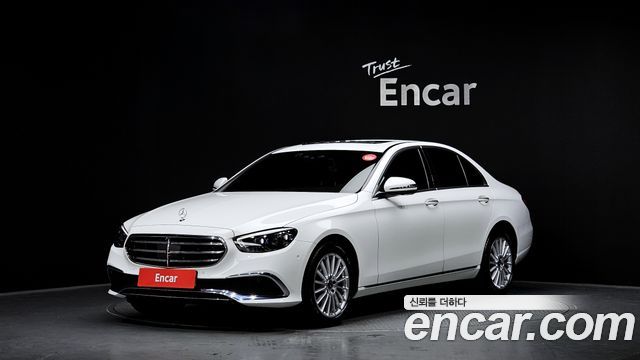 Mercedes-Benz E-Class E250 Exclusive 2023 года из Кореи