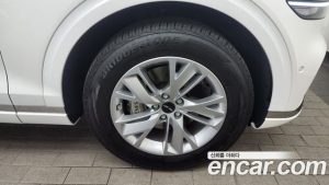 Genesis GV70 2.5T Бензин 2WD 2025 года из Южной Кореи