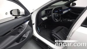 BMW 5-Series 520i M Sport 2024 года из Южной Кореи