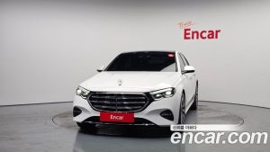 Mercedes-Benz E-Class E300 4MATIC Exclusive 2024 года из Южной Кореи