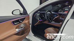 Mercedes-Benz E-Class E300 4MATIC Exclusive 2024 года из Южной Кореи