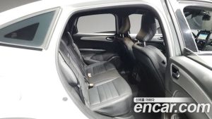 Renault-KoreaSamsung XM3 1.6 E-TECH Inspire 2023 года из Южной Кореи