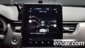 Renault-KoreaSamsung XM3 1.6 E-TECH Inspire 2023 года из Южной Кореи