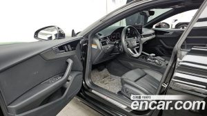 Audi A5 40 TFSI 4WD Premium Sportback 2023 года из Южной Кореи