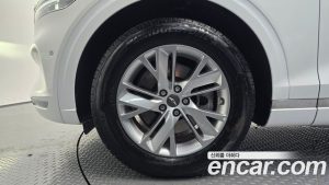 Genesis GV70 2.5T Бензин 2WD 2024 года из Южной Кореи