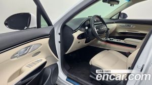 Genesis GV70 2.5T Бензин 2WD 2024 года из Южной Кореи