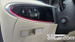 Genesis GV70 2.5T Бензин 2WD 2024 года из Южной Кореи