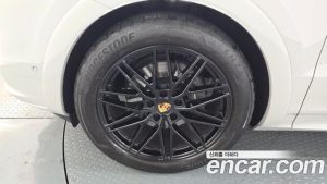 Porsche Cayenne 3.0 2024 года из Южной Кореи