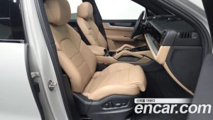 Porsche Cayenne 3.0 2024 года из Южной Кореи