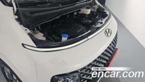 Hyundai Staria L3.5 Lounge 7-Seater 2024 года из Южной Кореи