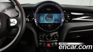 Mini Cooper 5Door CLASSIC 2023 года из Южной Кореи