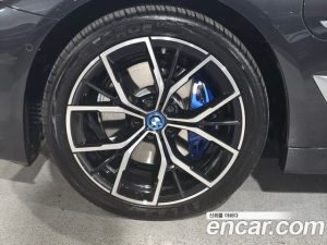 BMW 5-Series 530e M Sport 2023 года из Южной Кореи
