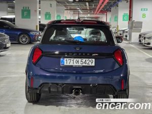 Mini Cooper JCW 2025 года из Южной Кореи