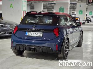 Mini Cooper JCW 2025 года из Южной Кореи
