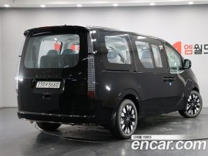 Hyundai Staria 4WD Lounge 7-Seater 2025 года из Южной Кореи