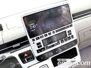 Hyundai Staria 4WD Lounge 7-Seater 2025 года из Южной Кореи