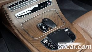 Mercedes-Benz E-Class E250 Exclusive 2023 года из Южной Кореи