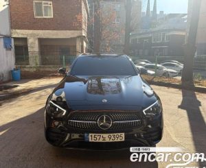 Mercedes-Benz E-Class E350 4MATIC AMG Line 2023 года из Южной Кореи