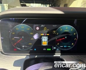 Mercedes-Benz E-Class E350 4MATIC AMG Line 2023 года из Южной Кореи