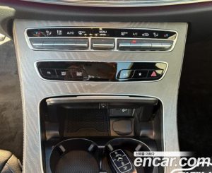 Mercedes-Benz E-Class E350 4MATIC AMG Line 2023 года из Южной Кореи