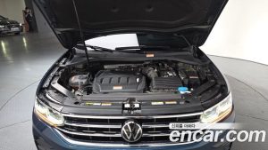 Volkswagen Tiguan 2.0 TDI Prestige 2024 года из Южной Кореи