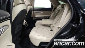 Genesis GV70 2.5T Бензин AWD 2024 года из Южной Кореи