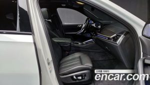 BMW X6 M60i 2024 года из Южной Кореи