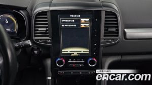 Renault-KoreaSamsung QM6 2.0 LPe LE 2WD 2023 года из Южной Кореи