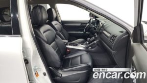 Renault-KoreaSamsung QM6 2.0 GDe LE Signature 2WD 2023 года из Южной Кореи