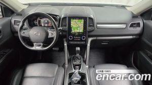 Renault-KoreaSamsung QM6 2.0 GDe LE Signature 2WD 2023 года из Южной Кореи