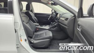 Renault-KoreaSamsung QM6 2.0 GDe LE Signature 2WD 2023 года из Южной Кореи