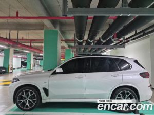 BMW X5 xDrive 30d M Sport 2025 года из Южной Кореи