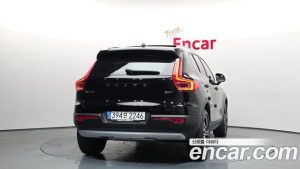 Volvo XC40 B4 Inscription 2022 года из Южной Кореи