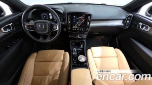 Volvo XC40 B4 Inscription 2022 года из Южной Кореи