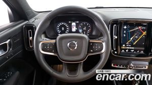 Volvo XC40 B4 Inscription 2022 года из Южной Кореи