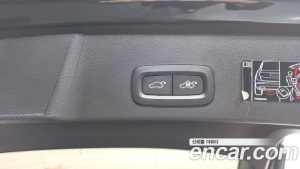 Volvo XC40 B4 Inscription 2022 года из Южной Кореи