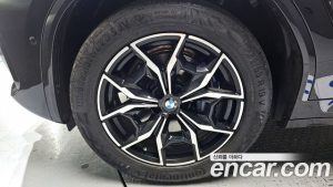 BMW X4 xDrive20i M Sport 2023 года из Южной Кореи