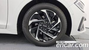 Kia K5 Signature 2024 года из Южной Кореи