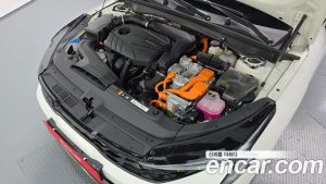 Kia K5 Signature 2024 года из Южной Кореи