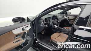 Mercedes-Benz CLA-Class CLA250 4MATIC 2025 года из Южной Кореи
