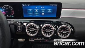 Mercedes-Benz CLA-Class CLA250 4MATIC 2025 года из Южной Кореи