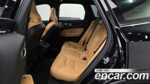 Volvo XC60 B5 Ultra Bright 2025 года из Южной Кореи