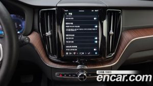 Volvo XC60 B5 Ultra Bright 2025 года из Южной Кореи