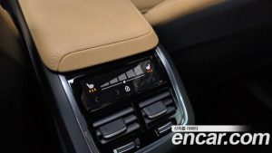 Volvo XC60 B5 Ultra Bright 2025 года из Южной Кореи