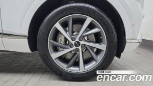 Genesis GV80 2.5T Бензин 2WD 2024 года из Южной Кореи